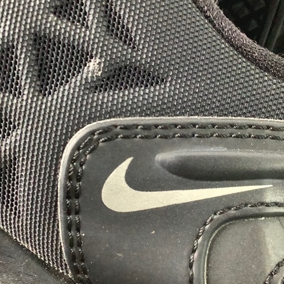 Nike Nike free fit 2 black on black sneakers size 8 EUC - Picture 8 of 16